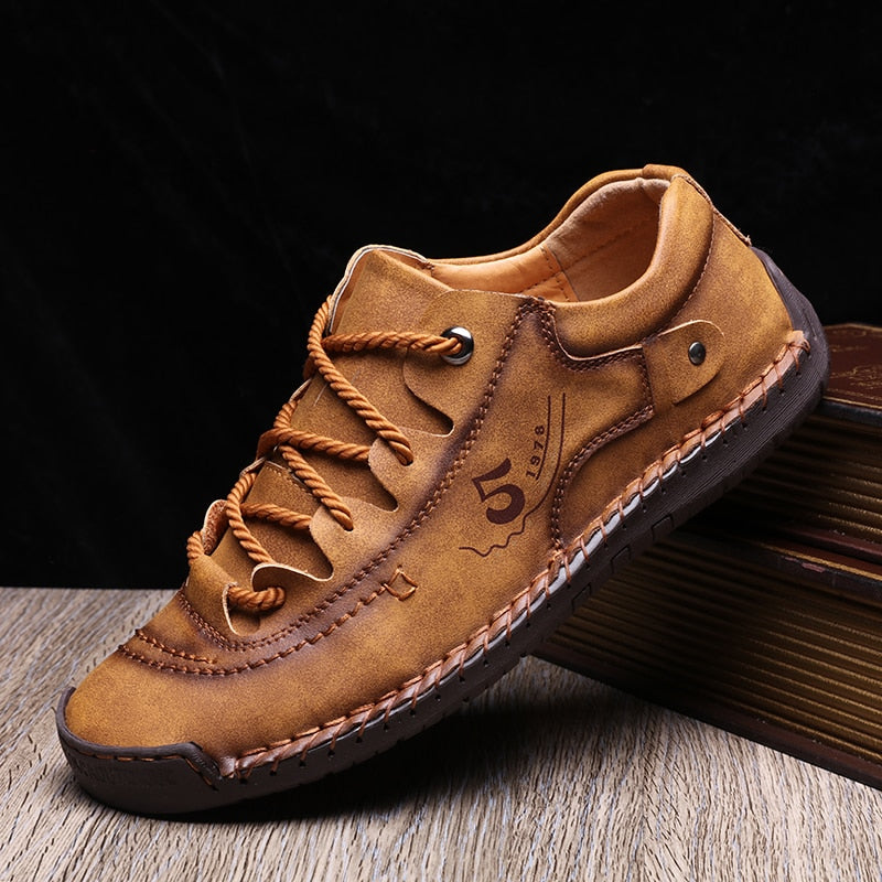 Men's Leather Casual Lace-Up Shoes with Contrast Stitching
