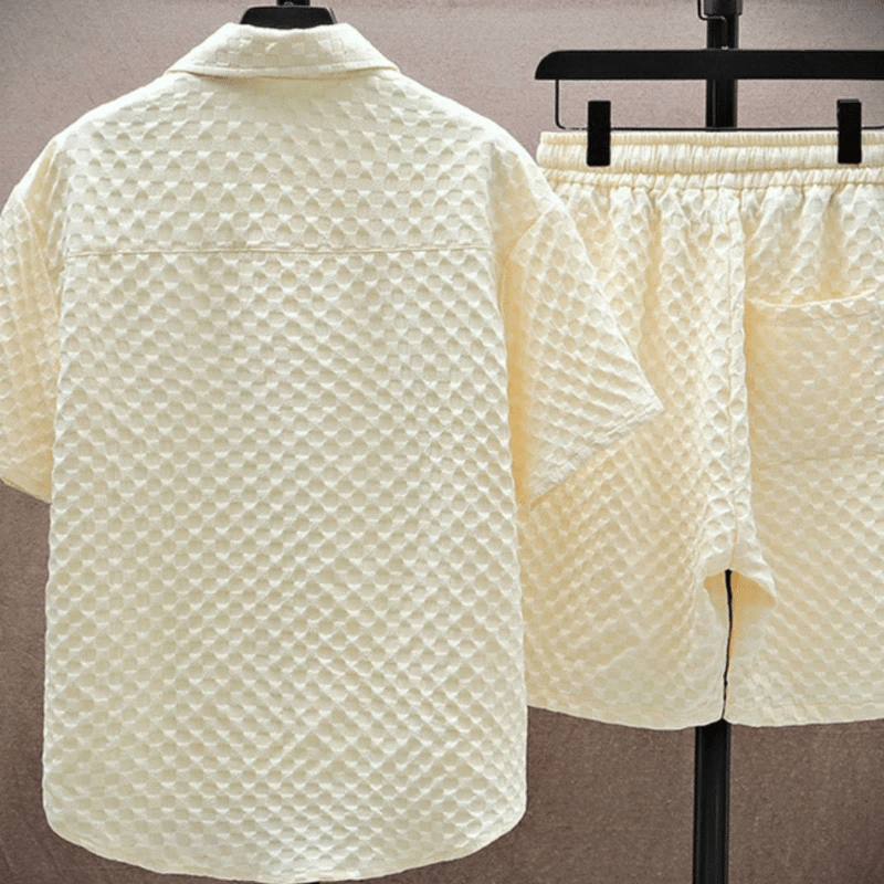 Men's Diamond Quilted Short Sleeve Button - Up Two Piece Set