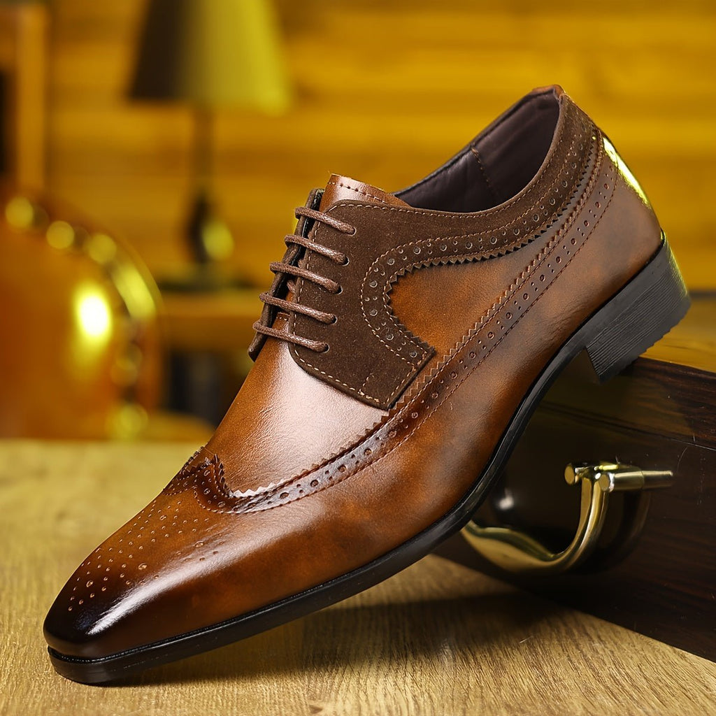 Men’s Lace - Up Brogue Oxford Shoes with Wingtip Detailing