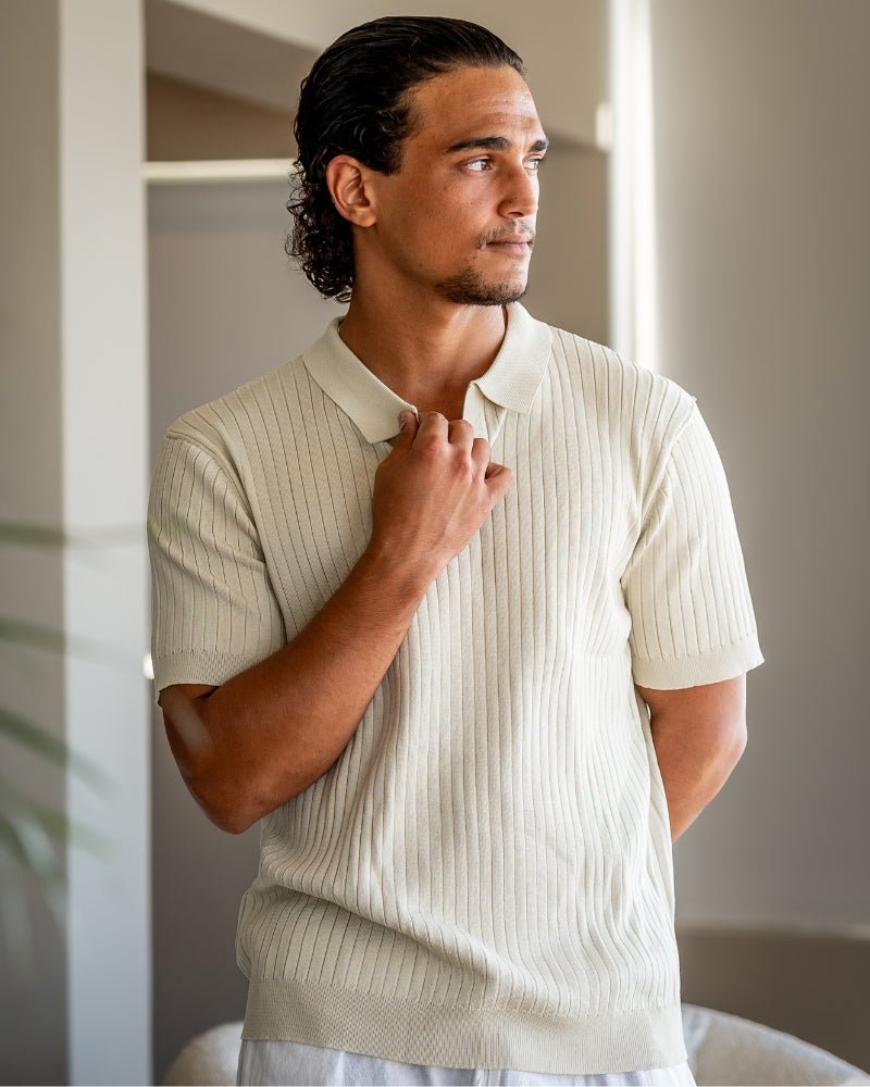 Men’s Ribbed Short Sleeve Polo Shirt with Open Collar