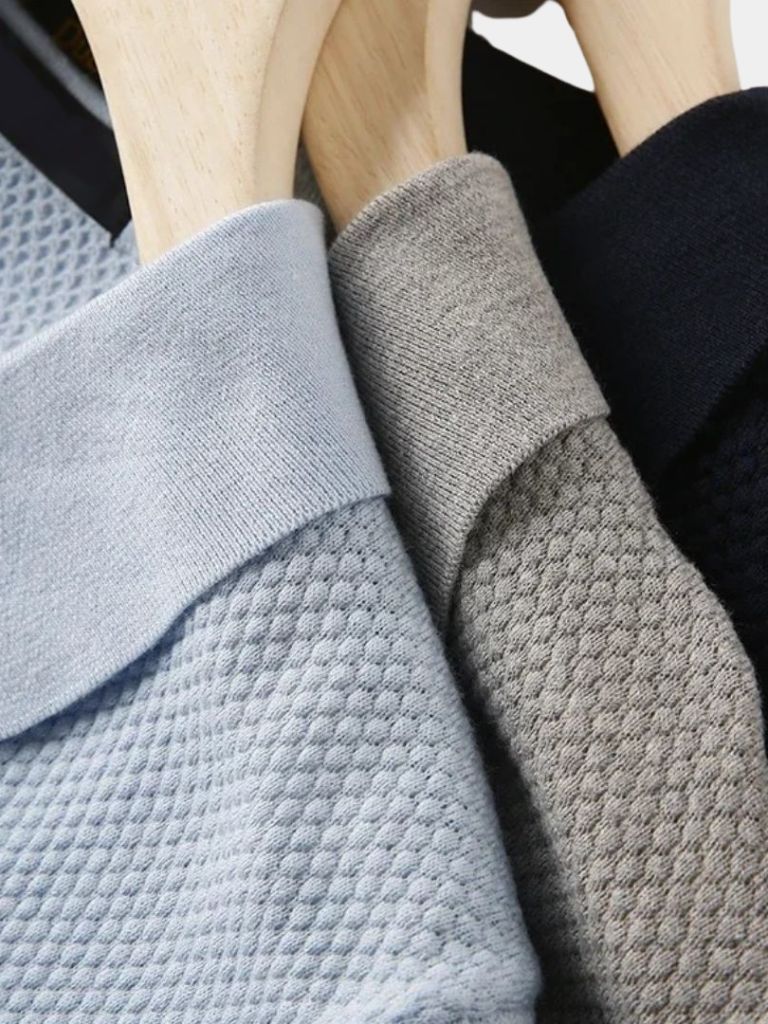 Men’s Short Sleeve Knit Polo Shirt with Collar and Ribbed Hem