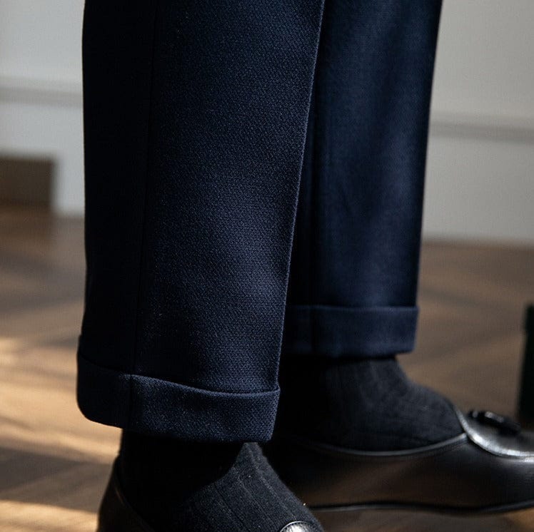 Men’s Tailored Pleated Pants in Deep Navy with Structured Waist and Refined Straight - Leg Silhouette