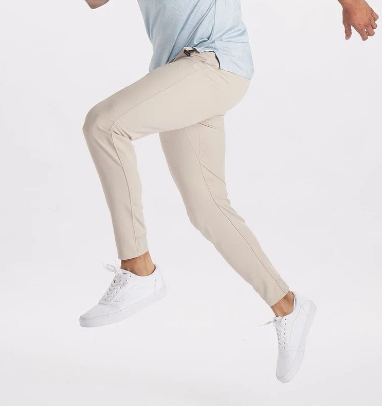Men’s Tapered Pants with Side Pockets and Clean Front